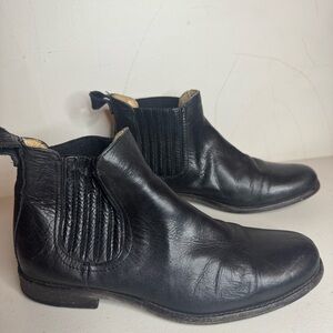 Frye Pippa Chelsea Black Leather Ankle Boots Size 9